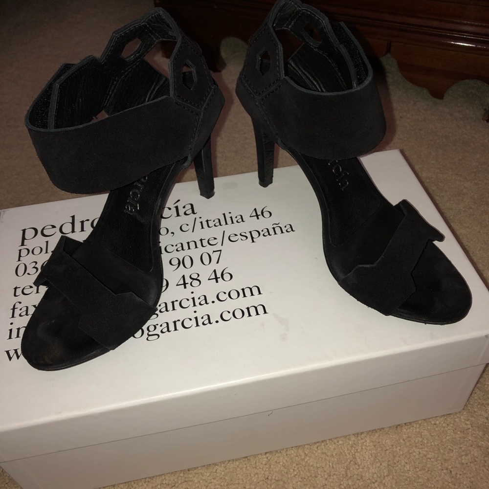 Pedro Garcia Velcro heels